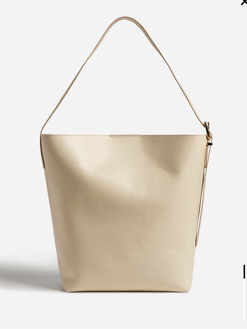 Madewell Essential Bucket Tote — Ecru